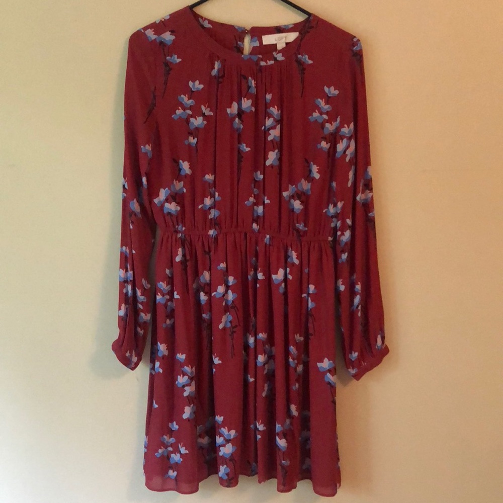 Loft dress floral NWT Size Small